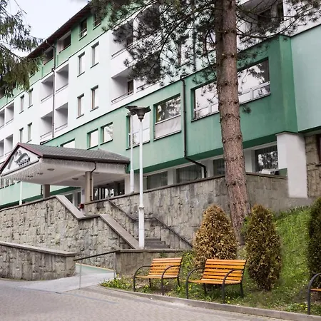 Ośrodek wypoczynkowy Centrum Rekreacji I Rehabilitacji Jubilat Sp.zo.o *