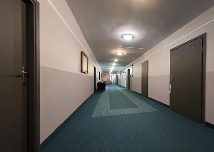 Centrum Rekreacji I Rehabilitacji Jubilat Sp.zo.o Ośrodek wypoczynkowy *